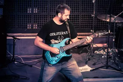 ivan babilonsky gitarista